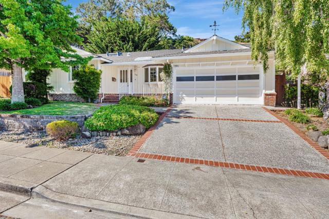329 Castenada Drive, Millbrae CA: https://media.crmls.org/mediaz/bb658111-06ac-4927-8c48-1fe332f1436b.jpg