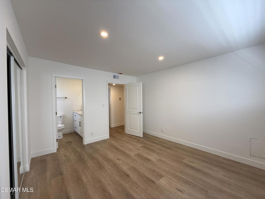 635 E Elmwood Avenue 103Burbank img 5