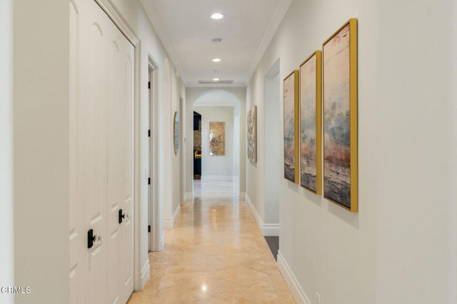 1069 Corte Barroso, Camarillo CA: https://media.crmls.org/mediaz/bb65b8f5-4c9d-47cc-a46e-f3df17ca6cce.jpg