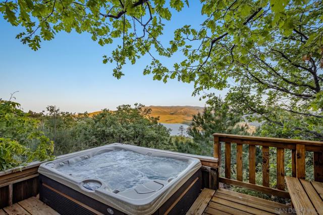 35750 Mountain Circle Drive, Julian CA: https://media.crmls.org/mediaz/bb6687ec-baf2-48cf-b9f3-7bf4472c9547.jpg