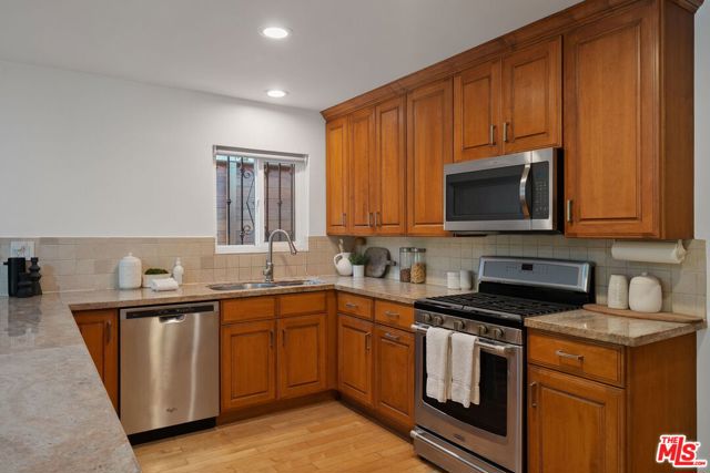 Image 22 of 61 For 1226 Chelsea Avenue