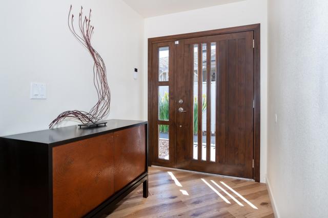 Detail Gallery Image 4 of 44 For 1554 via Brisa Del Lago, San Marcos,  CA 92078 - 3 Beds | 2 Baths