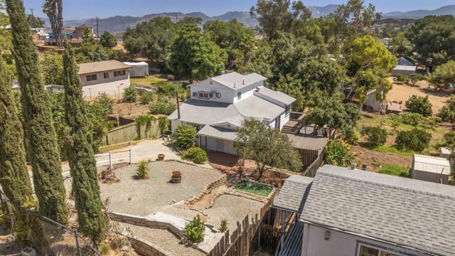 8545 Gardena Rd, Lakeside CA: https://media.crmls.org/mediaz/bb676844-71e1-4101-8c10-780f35d49345.jpg