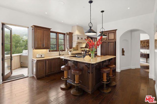3091 Hidden Valley Lane, Santa Barbara CA: https://media.crmls.org/mediaz/bb685e8f-12eb-462e-a1a3-d6fd8513c049.jpg