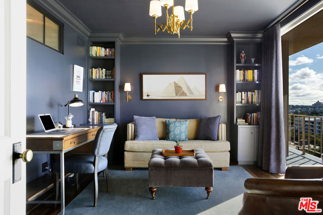 100 S Doheny Drive, Los Angeles CA: https://media.crmls.org/mediaz/bb68e01f-8965-44f6-9060-0f5306022476.jpg