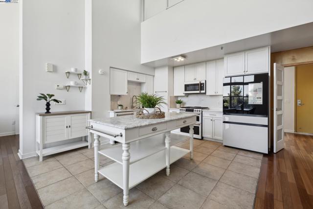 Image 11 of 46 For 1007 41st St  441