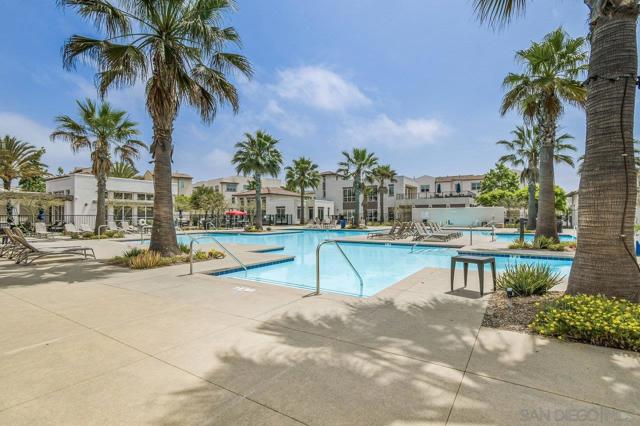 5212 Beachfront Cove, San Diego CA: https://media.crmls.org/mediaz/bb6940b9-3b86-4da3-abc5-973b02abef17.jpg