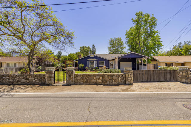 1010 Fairview Road, Ojai CA: https://media.crmls.org/mediaz/bb69ae2b-2ddb-4602-808a-7b35c97042f9.jpg