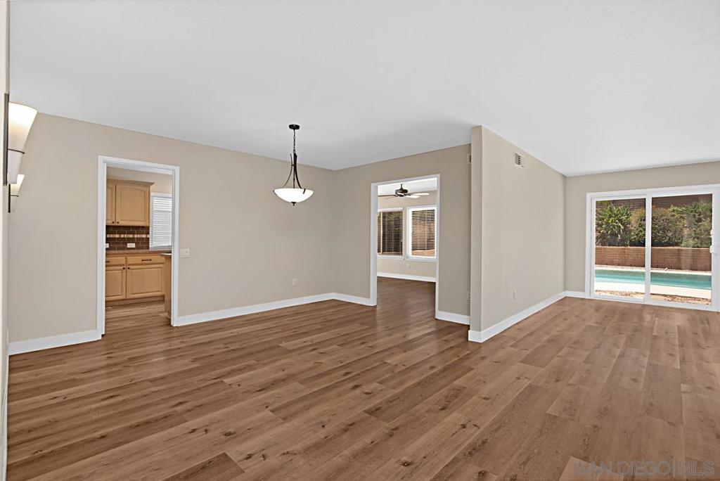 MLS #250030798SD img 7