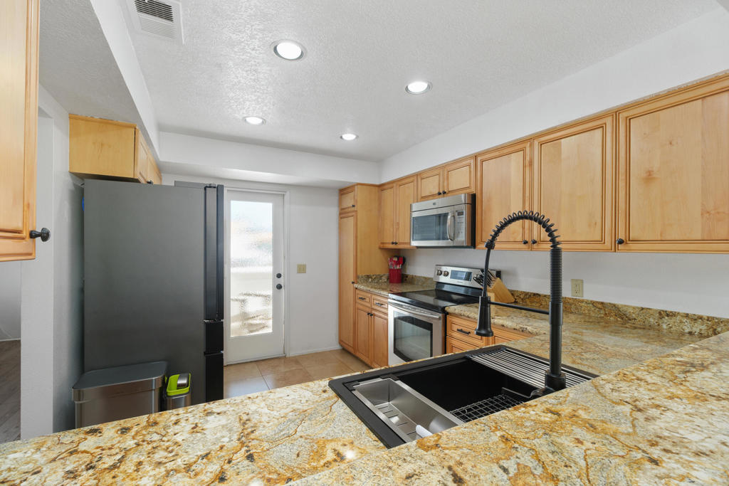 MLS #219139075DA image #11