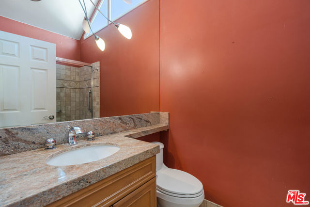 13080 Mindanao Way, Marina del Rey CA: https://media.crmls.org/mediaz/bb6a8971-558c-4b0a-a392-d3cfbab72aef.jpg