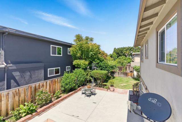 109 Dumbarton Avenue, Redwood City CA: https://media.crmls.org/mediaz/bb6b1f42-03a3-4002-a040-053174532f93.jpg
