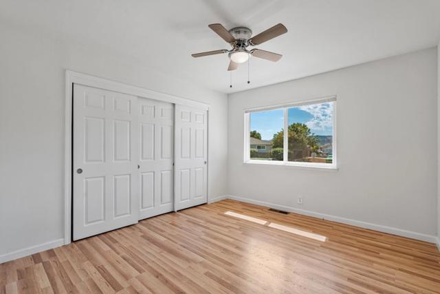 471 Marks Drive, Hollister CA: https://media.crmls.org/mediaz/bb6c5a13-1cad-458a-90f0-75dc508f65d9.jpg