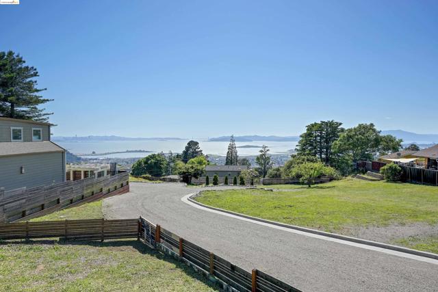 921 Clark Place, El Cerrito CA: https://media.crmls.org/mediaz/bb6c5d61-5cf9-439a-a96f-46e92e43a5e2.jpg