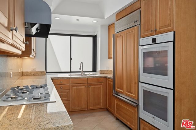 701 Ocean Avenue, PHD photo 35