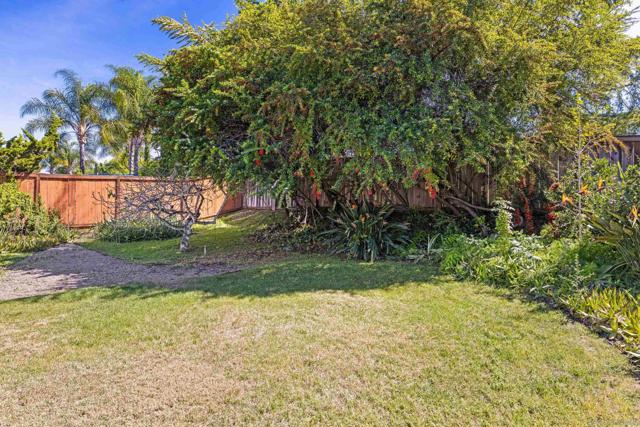 5761 Spur Ave, Oceanside CA: https://media.crmls.org/mediaz/bb6f1264-ecdc-45ea-af90-01d430eb3965.jpg