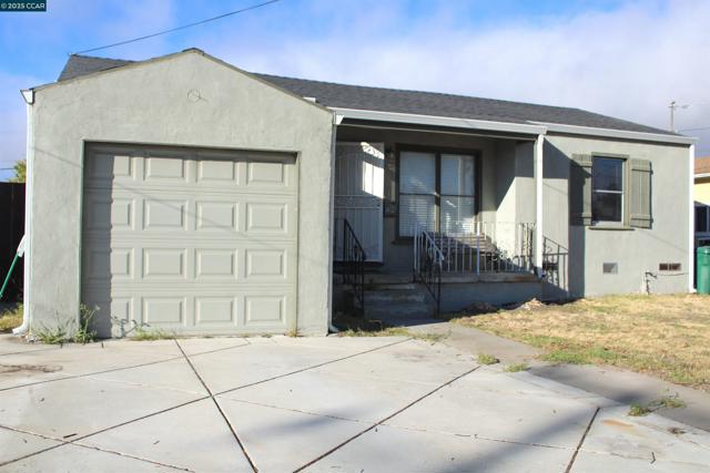 1462 San Joaquin, Richmond CA: https://media.crmls.org/mediaz/bb702383-2fcf-4b6e-96d4-493987f48807.jpg