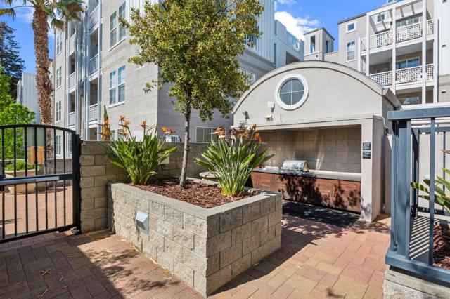 3901 Lick Mill Boulevard, Santa Clara CA: https://media.crmls.org/mediaz/bb71648e-61c5-4733-b32a-50ad049b99bd.jpg