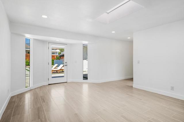 38855 Paradise Way, Cathedral City CA: https://media.crmls.org/mediaz/bb7198c9-4ede-4855-8849-3faa56236b81.jpg