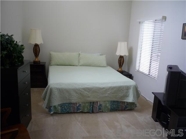 3203 Via Alicante, La Jolla CA: https://media.crmls.org/mediaz/bb729176-fbda-4625-a989-8e6deefa6eab.jpg