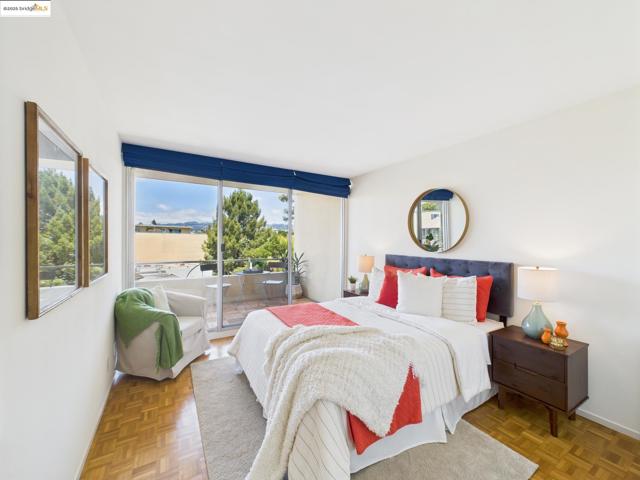 320 Lee St, Oakland CA: https://media.crmls.org/mediaz/bb7322f1-e38f-444e-9b52-284e7fa34ddb.jpg
