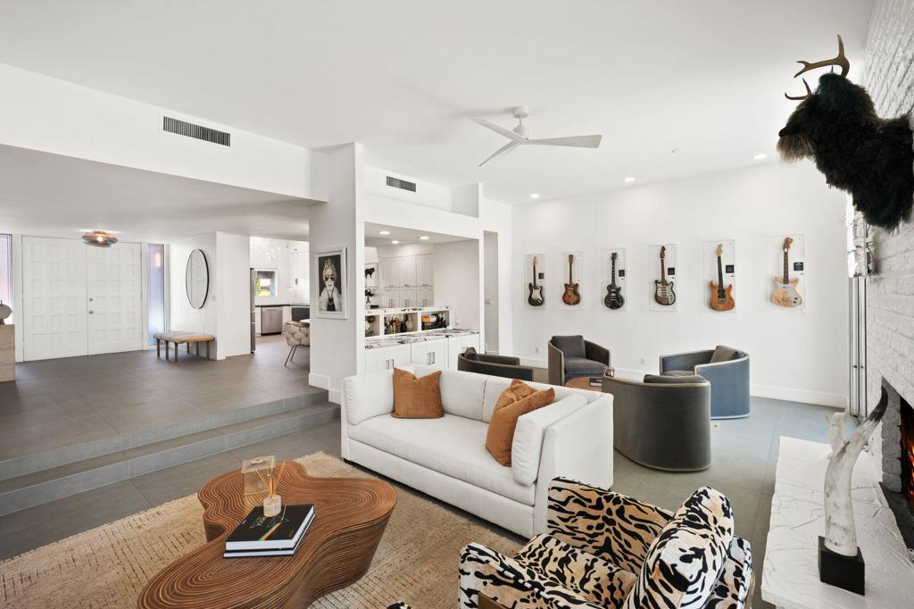 MLS #219138284DA image #5