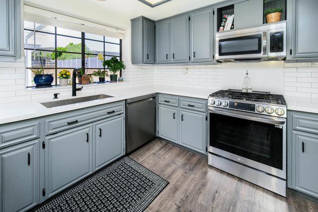 23912 Benito Way, Ramona CA: https://media.crmls.org/mediaz/bb755d66-2bba-44d3-8369-f50554b83bd2.jpg