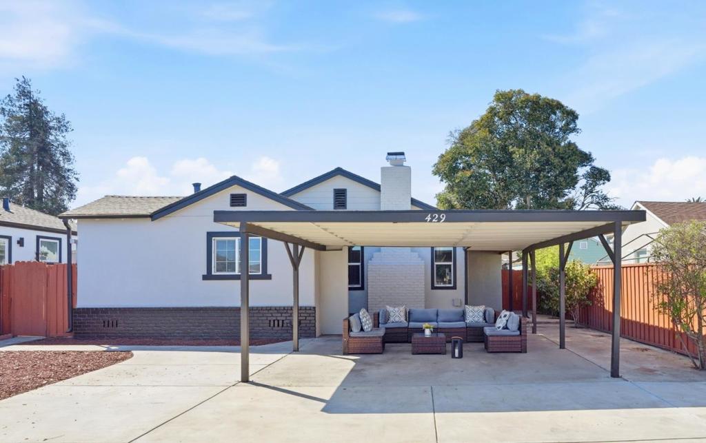 429 Daisy Lane