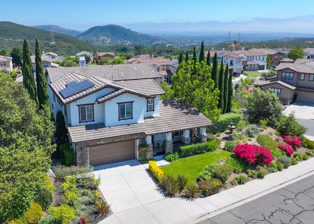 891 Antilla Way, San Marcos CA: https://media.crmls.org/mediaz/bb763d65-05fc-456a-adb5-d31d394d5646.jpg