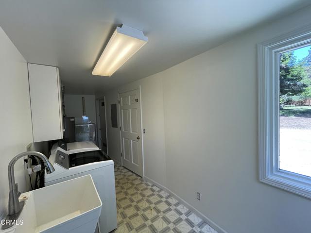 45300 Headlands Drive, Mendocino CA: https://media.crmls.org/mediaz/bb76450c-53a7-4f49-9171-efd6b3e77349.jpg
