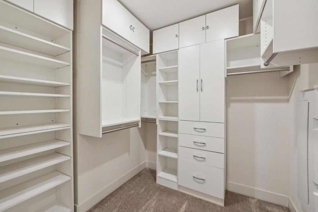 https://media.crmls.org/mediaz/bb769fde-d790-4f84-889e-bd55eaacc78a.jpg?preset=X-Large
