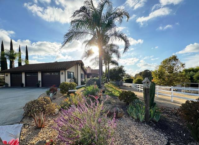 Detail Gallery Image 4 of 19 For 1028 Capra Way, Fallbrook,  CA 92028 - 3 Beds | 2/1 Baths