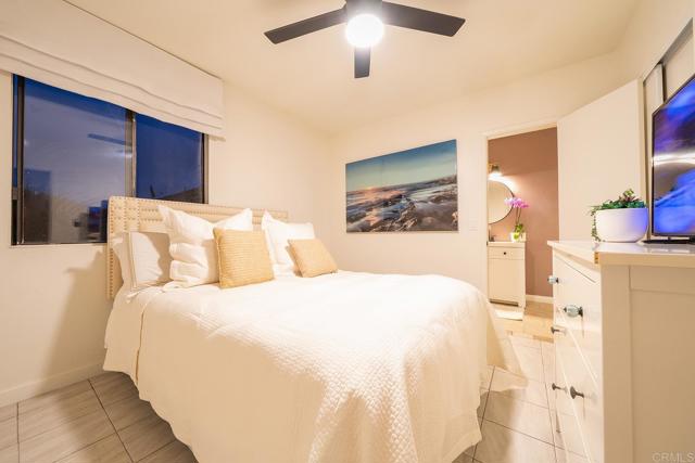 Detail Gallery Image 17 of 27 For 2136 Oceanside Bld, Oceanside,  CA 92054 - 2 Beds | 1 Baths