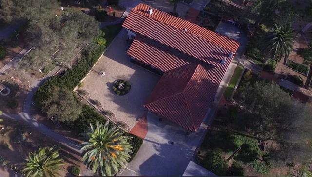 31600 Oak Glen Road, Valley Center CA: https://media.crmls.org/mediaz/bb79a649-9271-4aa3-a8d9-d1a7c00c7c86.jpg