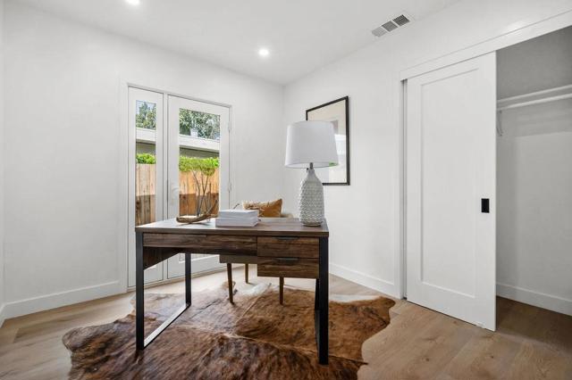 Image 24 of 39 For 954 Alla Avenue