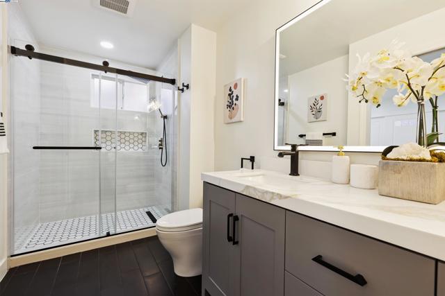 45548 Cherokee Ln, Fremont CA: https://media.crmls.org/mediaz/bb7a5c33-6a43-4638-8cb0-51895870dbc2.jpg
