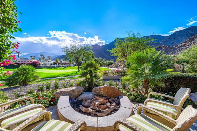 77205 Loma Vista, La Quinta CA: https://media.crmls.org/mediaz/bb7a80e6-99d8-49bc-b534-eadb5650af25.jpg