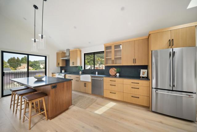 3240 N Main Street, Soquel CA: https://media.crmls.org/mediaz/bb7b2112-4757-4c8b-8684-de95f69a8c27.jpg