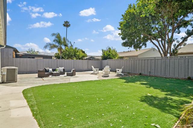1868 Bagpipe Way, San Jose CA: https://media.crmls.org/mediaz/bb7b9afc-9c41-48ba-a810-535104316087.jpg