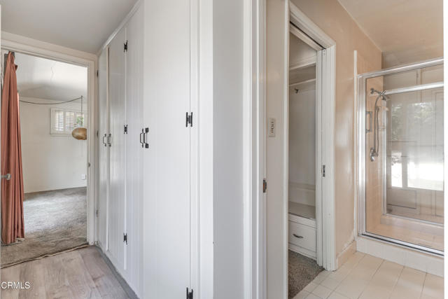 887 Vallombrosa Drive, Pasadena CA: https://media.crmls.org/mediaz/bb7bdeca-b31b-4b55-8d3c-796187a81218.jpg
