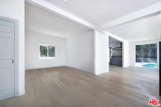 14892 Jadestone Drive, Sherman Oaks CA: https://media.crmls.org/mediaz/bb7c4437-6ee5-41ec-b0c5-817bdd2defe4.jpg