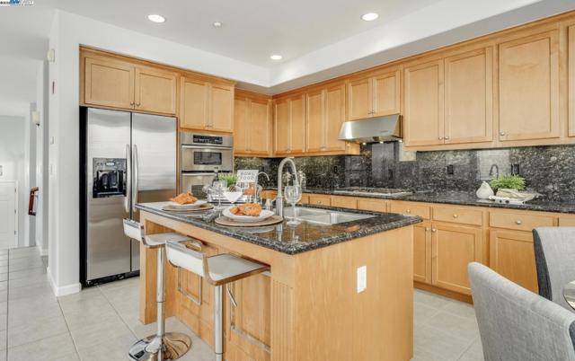 6217 Byron Ln, San Ramon CA: https://media.crmls.org/mediaz/bb7c499e-f5d7-42e7-bfcf-9a32dfda4ab1.jpg