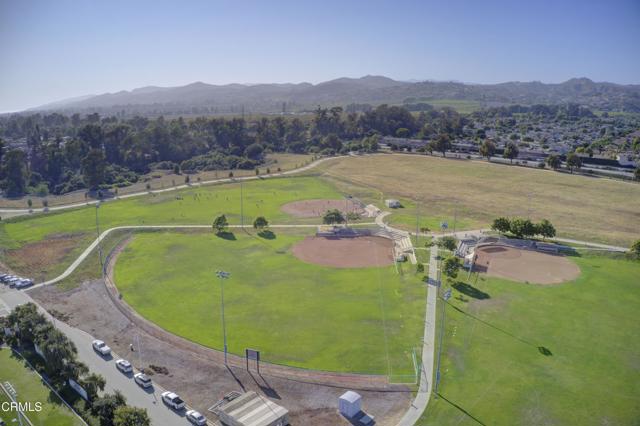 644 Orwell Lane, Ventura CA: https://media.crmls.org/mediaz/bb7c9998-430a-4d6c-a6c2-eddfb1e330af.jpg