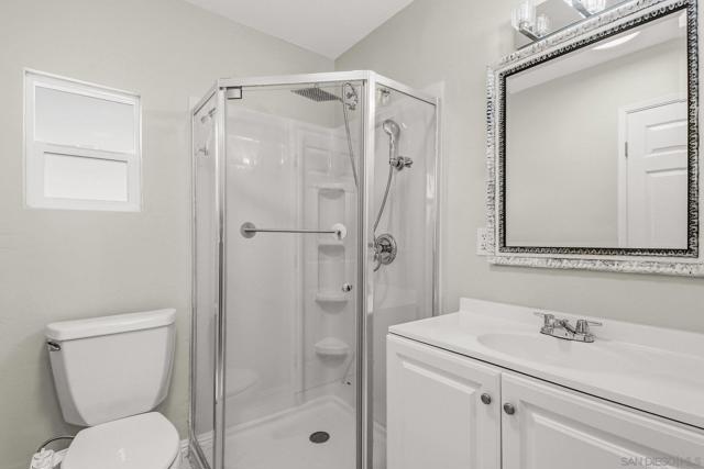 Image 29 of 32 For 4806 Castle Ave