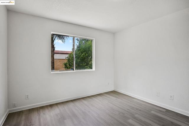Image 13 of 29 For 4019 Villa Gomez Ln