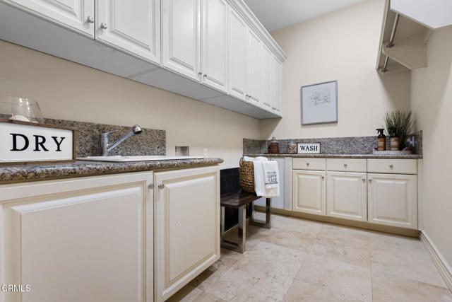 Detail Gallery Image 40 of 50 For 4080 Dover Rd, La Canada Flintridge,  CA 91011 - 5 Beds | 6/1 Baths