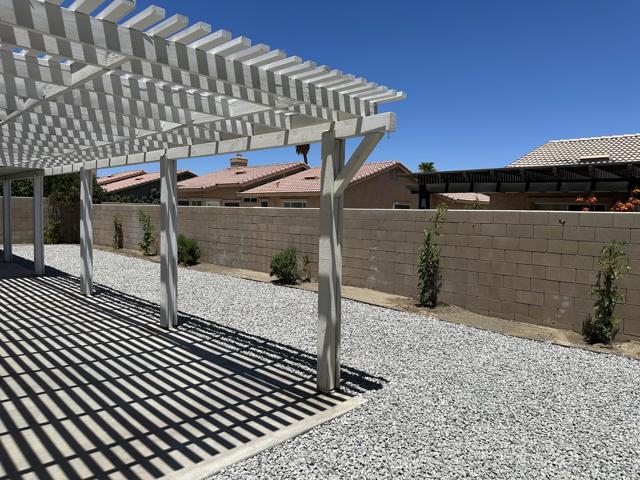 79900 Independence Way, La Quinta CA: https://media.crmls.org/mediaz/bb7f03e7-38d0-42ba-8288-af37acd647c5.jpg