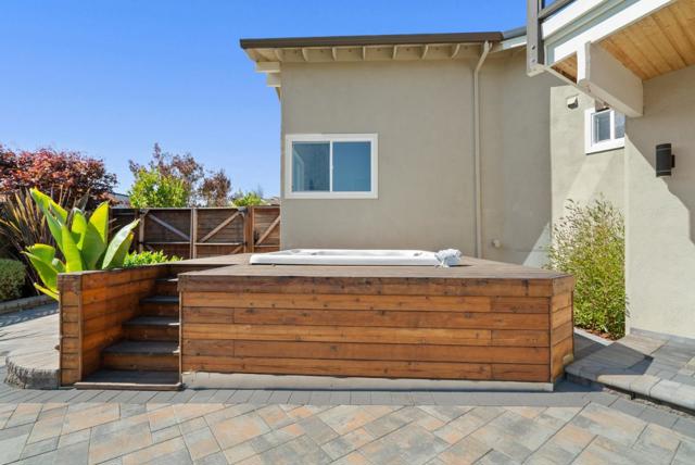 190 Driftwood Court, Aptos CA: https://media.crmls.org/mediaz/bb80d5f8-3cae-42d1-99f5-6300ed8c301e.jpg