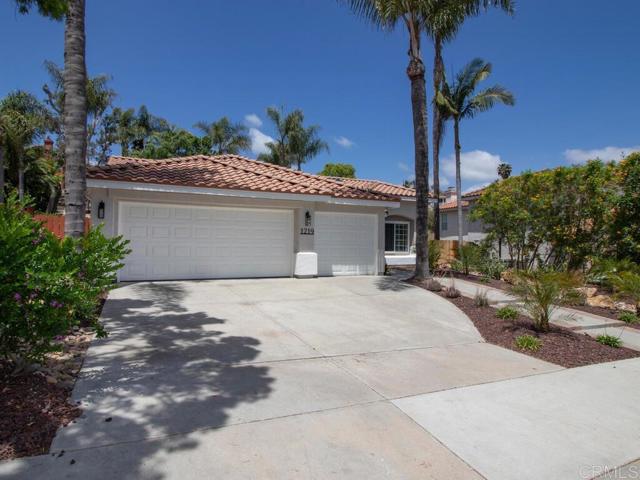 Detail Gallery Image 2 of 40 For 1219 Sunglow Dr, Oceanside,  CA 92056 - 4 Beds | 2 Baths