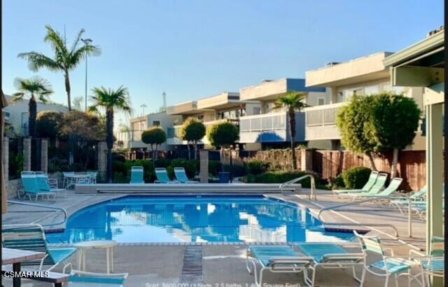 152 Mainsail Court, Port Hueneme CA: https://media.crmls.org/mediaz/bb816c13-fbbe-4b5a-b729-415ebdea7ce8.jpg